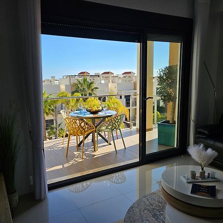 Zenia Beach أوريويلا المظهر الخارجي الصورة