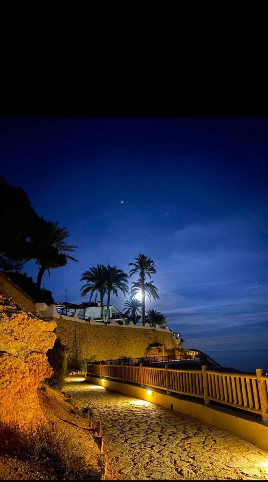 Zenia Beach أوريويلا المظهر الخارجي الصورة