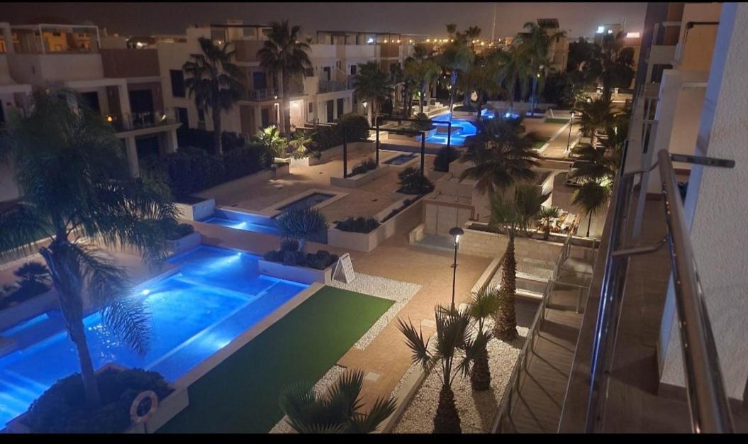 Zenia Beach أوريويلا المظهر الخارجي الصورة