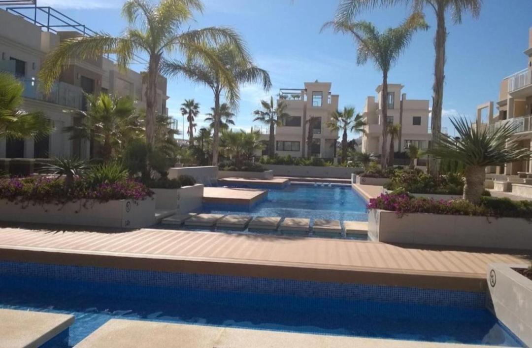 Zenia Beach أوريويلا المظهر الخارجي الصورة