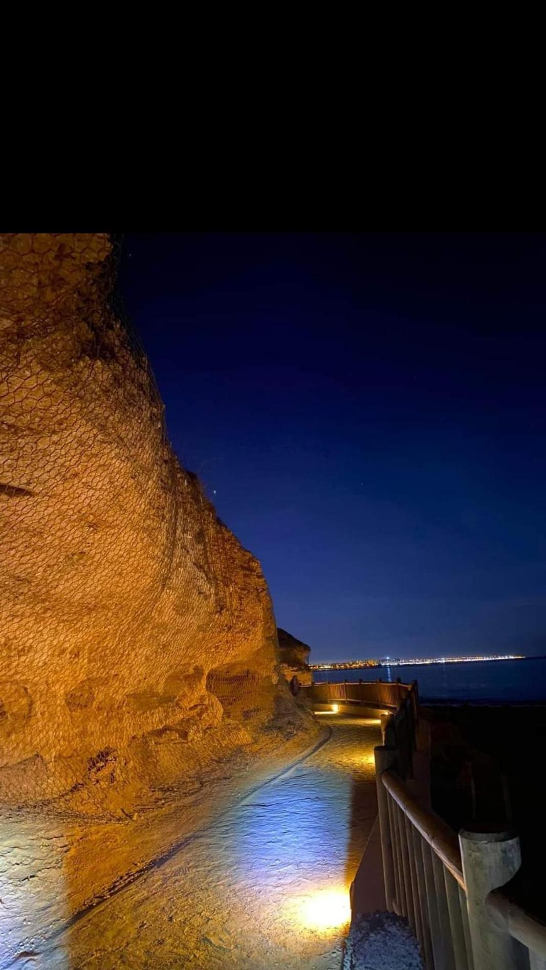 Zenia Beach أوريويلا المظهر الخارجي الصورة