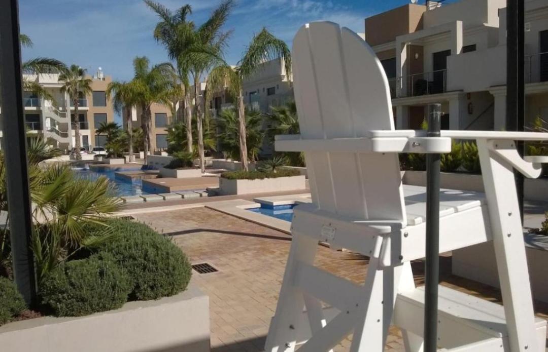 Zenia Beach أوريويلا المظهر الخارجي الصورة