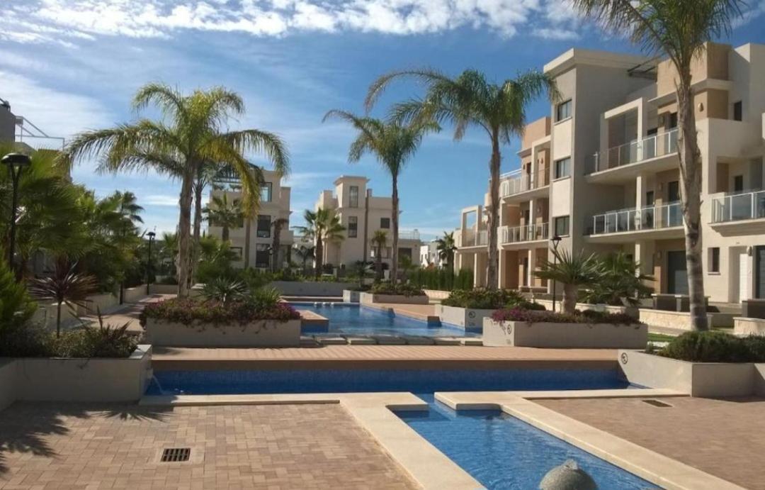 Zenia Beach أوريويلا المظهر الخارجي الصورة