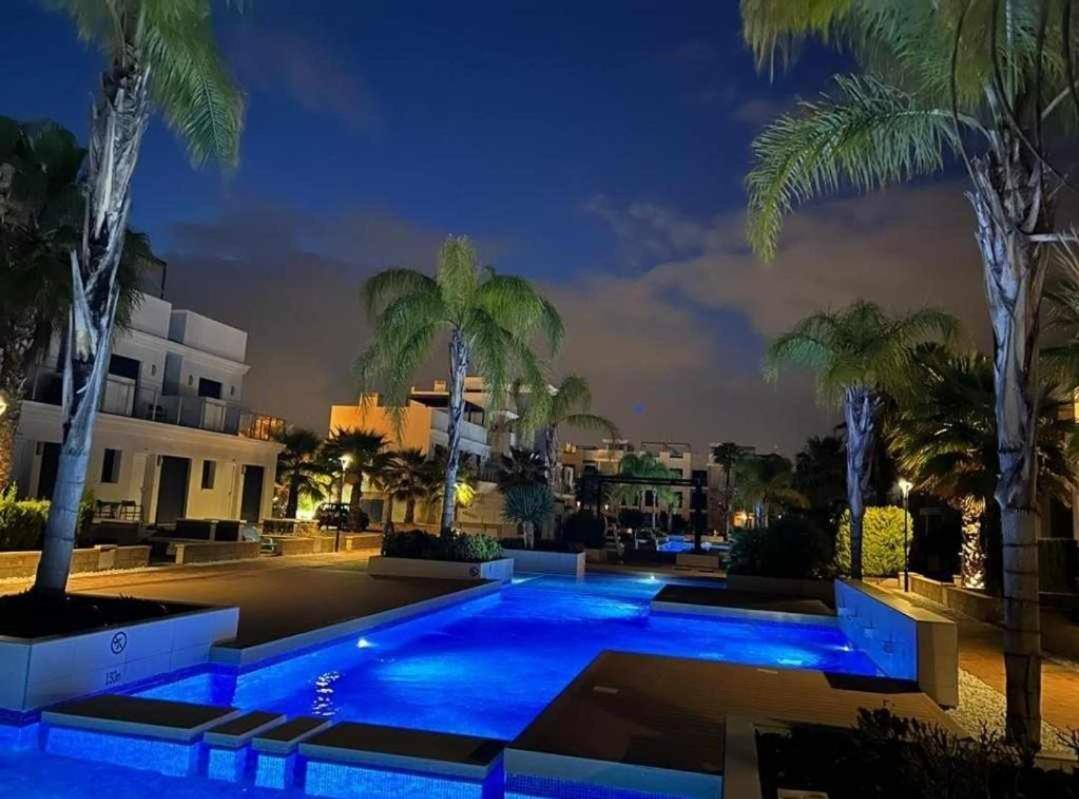 Zenia Beach أوريويلا المظهر الخارجي الصورة